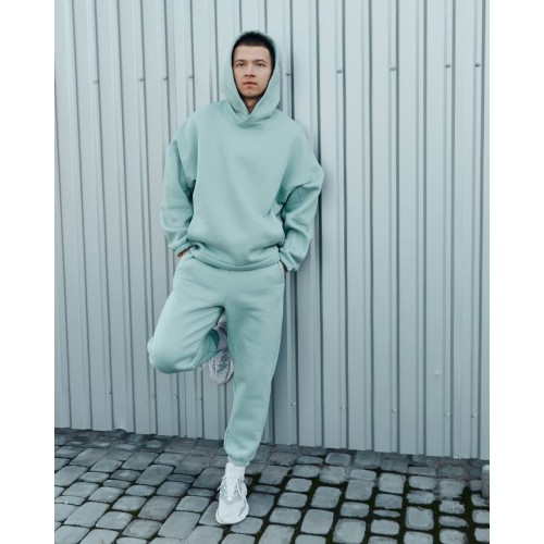 Спортивный костюм мужской на флисе Спортивный костюм мужской на флисе